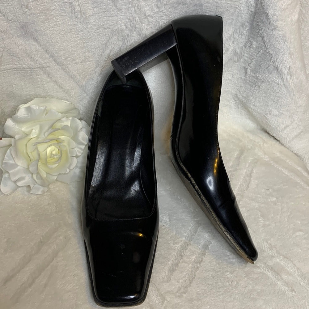 GUC Coach Malorie Black Leather Career Heels, 10B